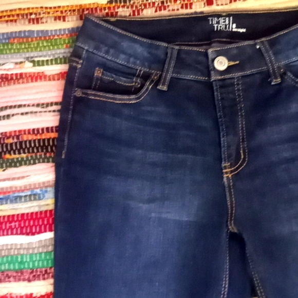 Time and Tru Straight Leg Jeans-#1795 - Picture 2 of 12